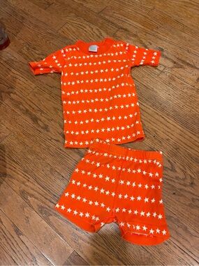 Hanna Andersson Orange Star Short Sleeve Pajama Set